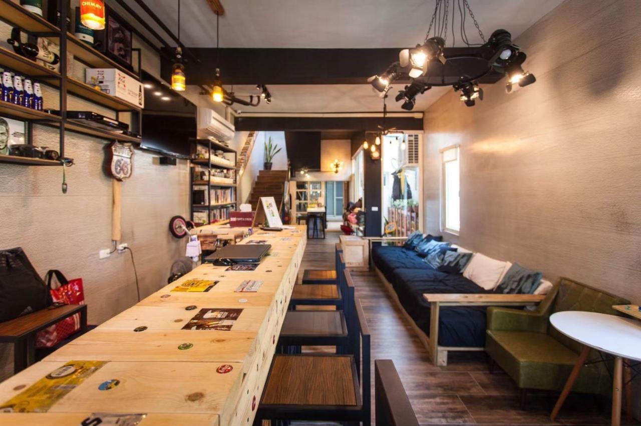 40Inn Backpackers Warehouse Taitung Bagian luar foto