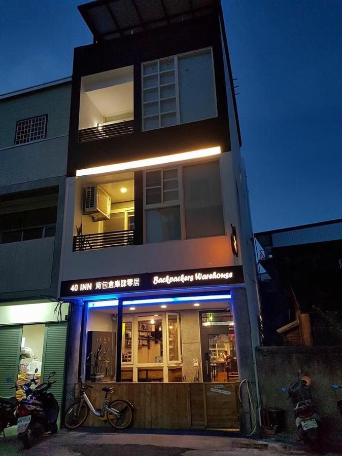 40Inn Backpackers Warehouse Taitung Bagian luar foto