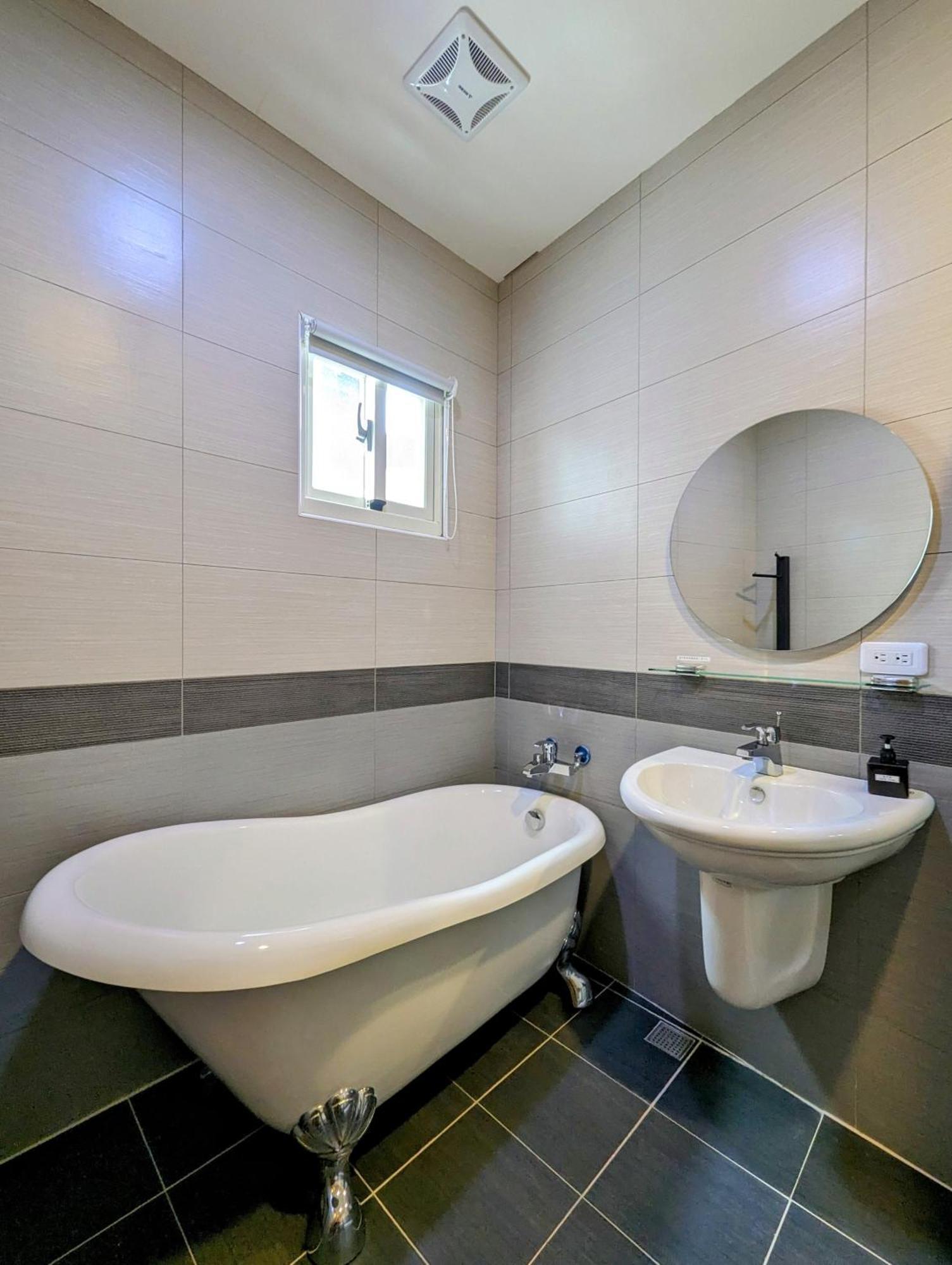 40Inn Backpackers Warehouse Taitung Bagian luar foto