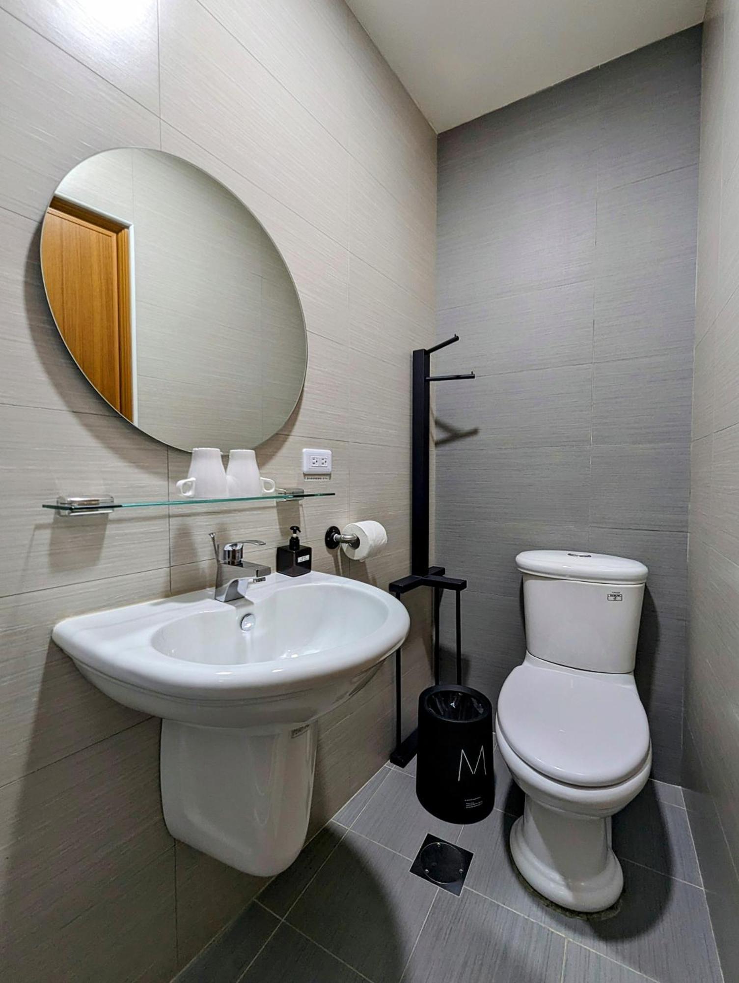 40Inn Backpackers Warehouse Taitung Bagian luar foto