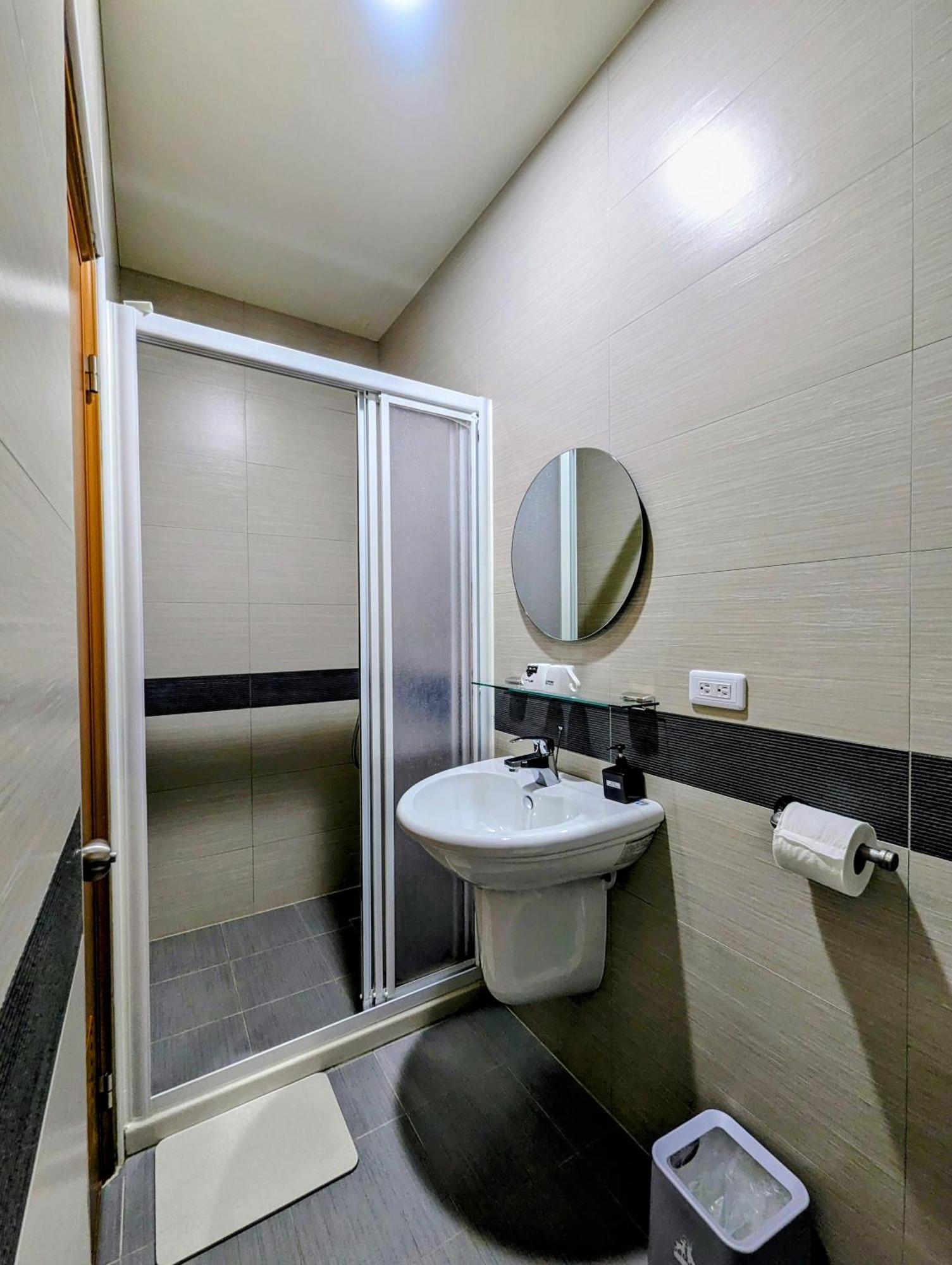 40Inn Backpackers Warehouse Taitung Ruang foto